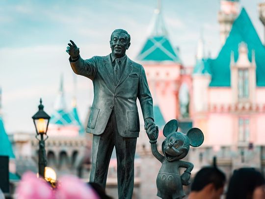 Walt Disney zapłaci 43,3 mln USD w ramach ugody ws. zaniżania pensji kobiet