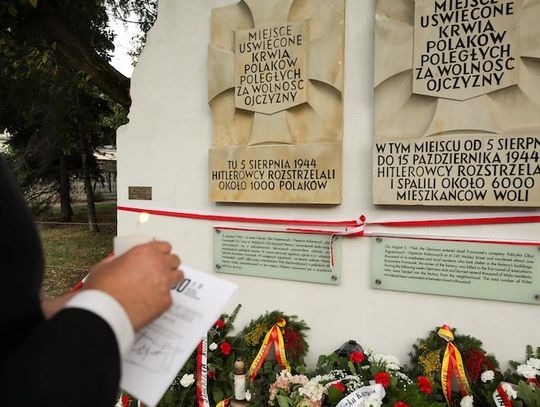 Warszawa. Na Woli odbyły się uroczystości upamiętnienia ofiar niemieckich zbrodni w 1944 r.