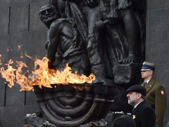 Warszawa. Uroczystości w 74. rocznicę powstania w getcie (ZDJĘCIA)