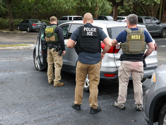 Wenezuelski gang powiązany ze strzelaniną w Chicago. ICE zatrzymało podejrzanych