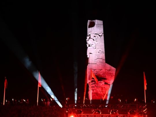 Westerplatte. Premier: dziś nie powiemy "nigdy więcej wojny"