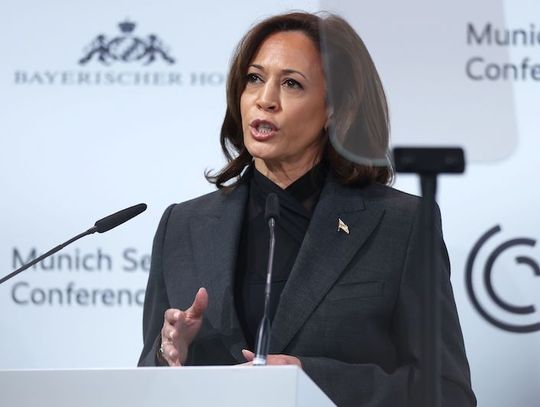 Wiceprezydent Harris wzywa do rozliczenia zbrodni Rosji na Ukrainie