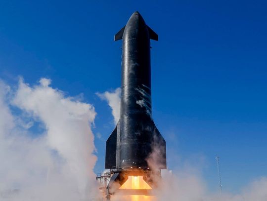(WIDEO) Megarakieta SpaceX eksplodowała podczas testu; nikt nie ucierpiał