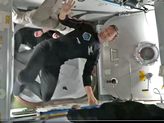 (WIDEO) Załoga Ax-4, w tym Polak, weszła na pokład ISS
