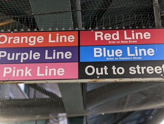 Więcej policjantów na stacjach i w pociągach CTA