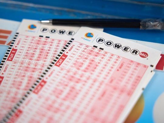 Wielka wygrana w Powerball wciąż bez zwycięzcy, ale „piątki” padły w Illinois i Indianie