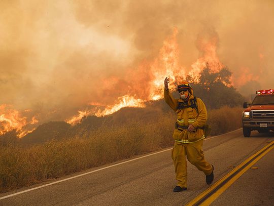 Wielkie pożary lasów w pobliżu Los Angeles (ZDJĘCIA)