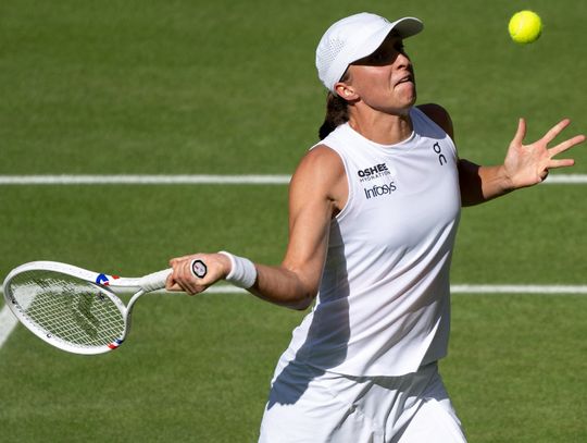 Wimbledon - światowe media: mistrzowski występ Świątek
