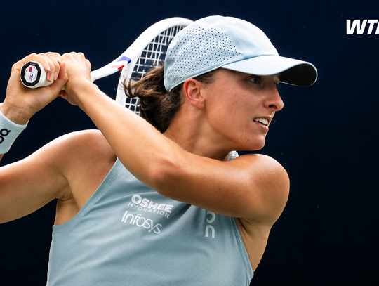 WTA w Toronto - Świątek wygrała z Kostiuk i awansowała do ćwierćfinału
