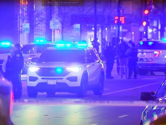 Wybryki kilkuset nastolatków zakończone strzelaniną w centrum Chicago (WIDEO)