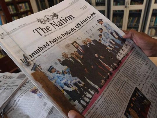 Wysoki rangą przedstawiciel administracji USA powiedział w niedzielę, że podczas rozmów pokojowych w Pakistanie IIran odrzucił żądania dotyczące zaprzestania wzbogacania uranu oraz finansowania Hamasu, Hezbollahu i jemeńskiego ruchu Huti - relacjonuje Reuters.