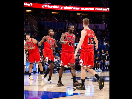 Zadyszka Blackhawks, zmienne szczęście Bulls