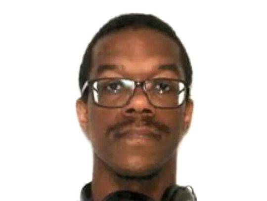 Zatrzymany w sprawie podłożenia bomb pod siedzibami partii w 2021 r. przyznał się do winy