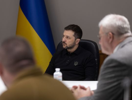 Zełenski: Putin w obawie przed Trumpem manipuluje odpowiedzią na inicjatywę rozejmu