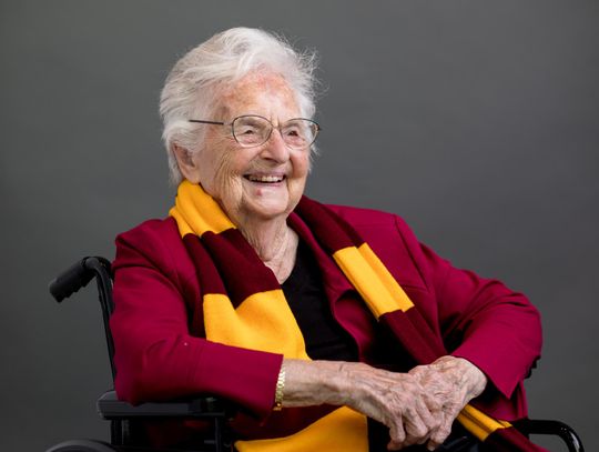 Zmarła siostra Jean, kapelanka męskiej drużyny Loyola miała 106 lat
