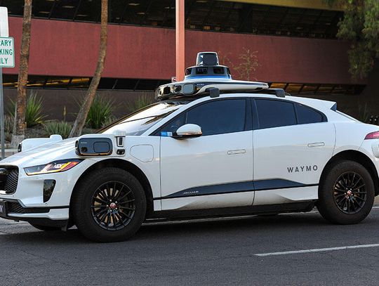 Związki zawodowe sprzeciwiają się taksówkom bez kierowców w Illinois