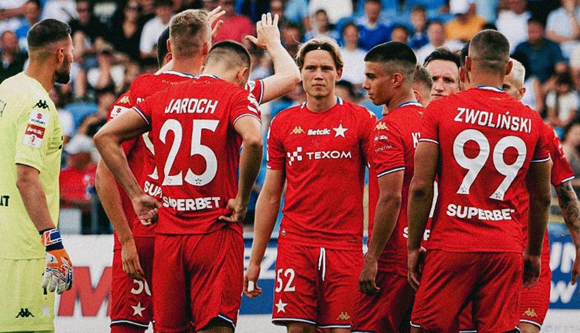 1. liga piłkarska - popis Wisły Kraków w Mielcu 1. liga piłkarska - popis Wisły Kraków w Mielcu