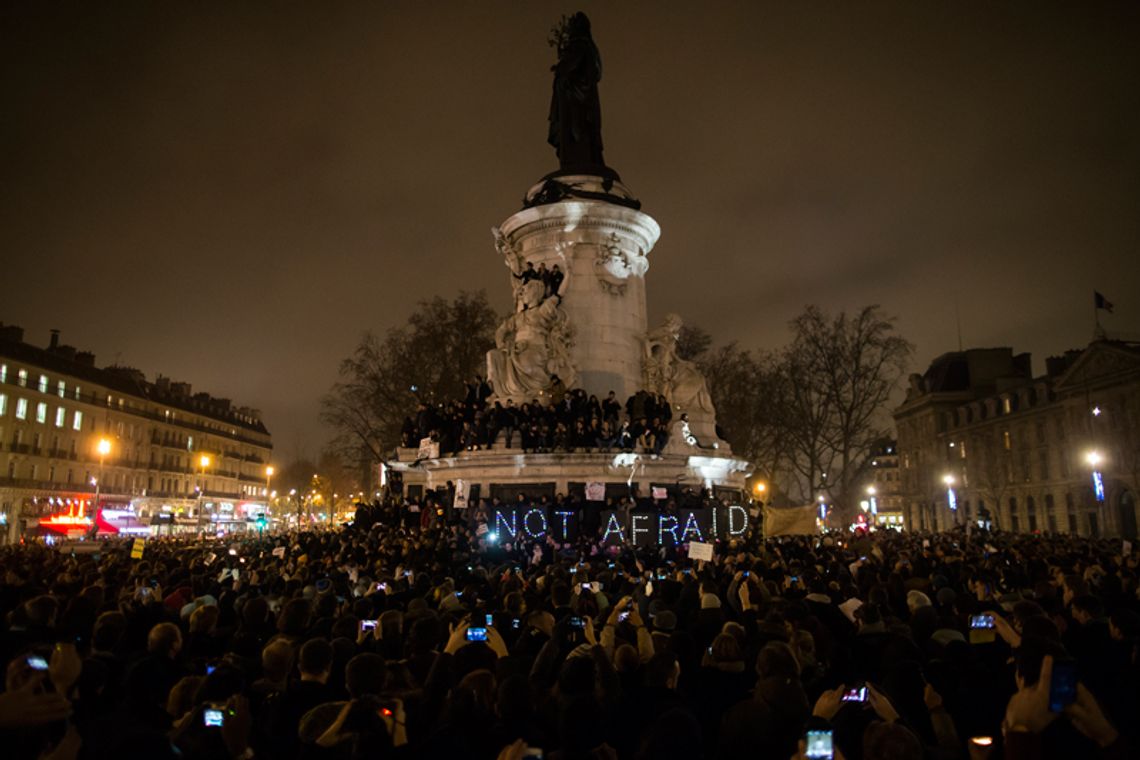 100 tys. ludzi na ulicach Francji po zamachu na "Charlie Hebdo"  (ZOBACZ ZDJĘCIA)