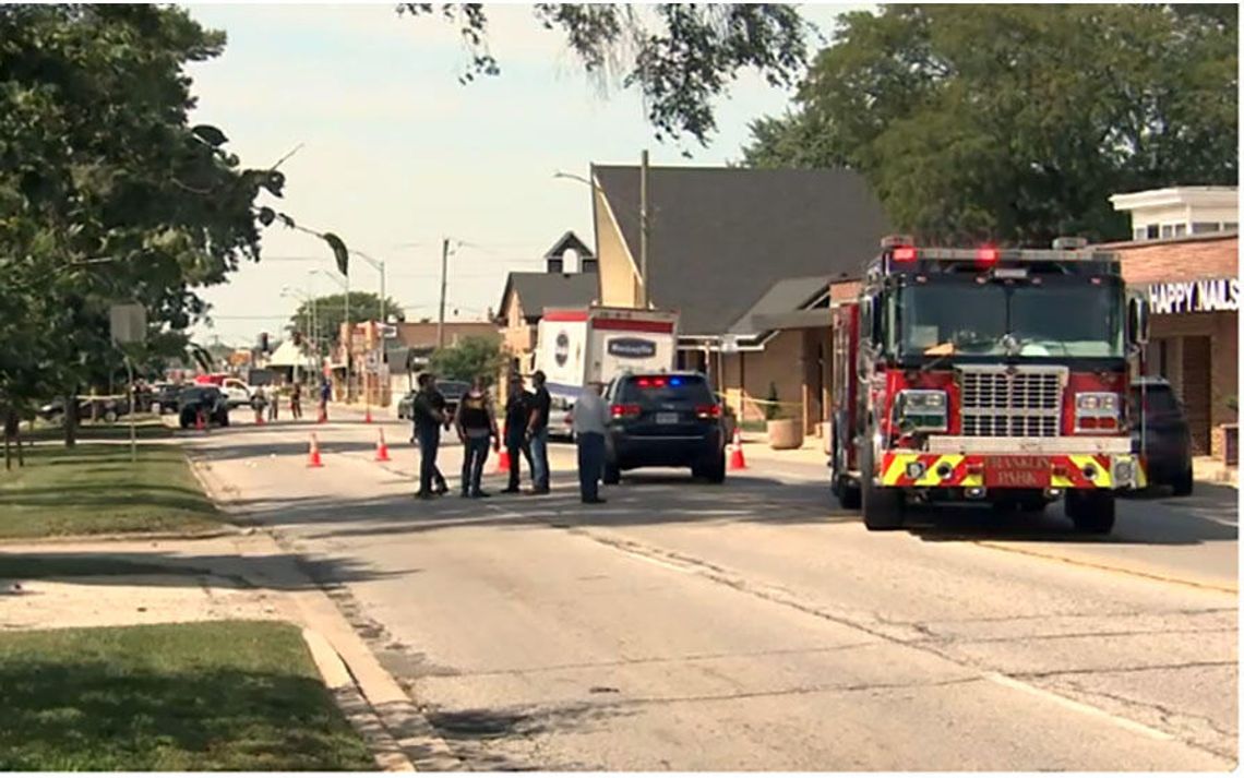 Agent ICE śmiertelnie postrzelił uciekającego samochodem we Franklin Park, funkcjonariusz w szpitalu Agent ICE śmiertelnie postrzelił uciekającego samochodem we Franklin Park, funkcjonariusz w szpitalu