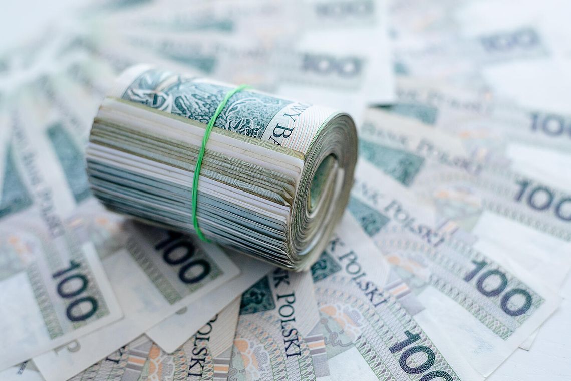 72-latka oszukana metodą „na wdowca”; straciła 214 tys. zł 72-latka oszukana metodą „na wdowca”; straciła 214 tys. zł