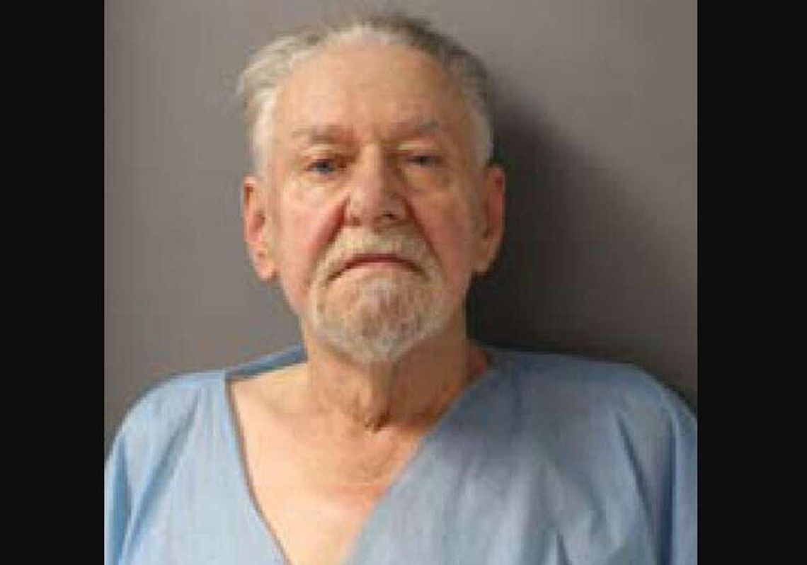 76-latek zastrzelił synową przed hotelem w Schaumburgu