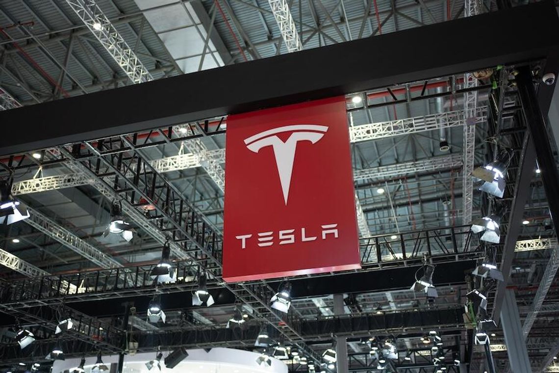 Akcje Tesli spadają co tydzień, odkąd Elon Musk udał się do Waszyngtonu