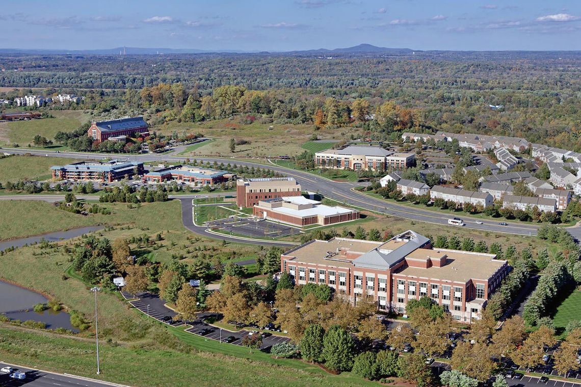 Amazon wykupił część Uniwersytetu George’a Washingtona w Virginii