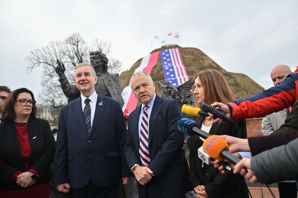 Ambasador USA: więzi między Polską i USA nie można złamać