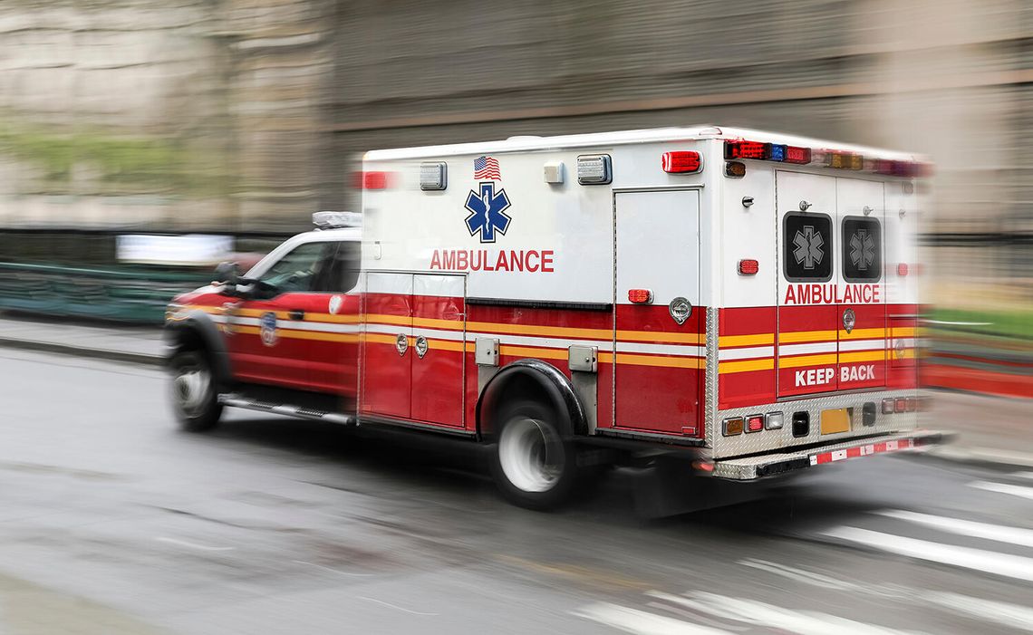 Ambulans uprowadzony z Niles zatrzymany po pościgu na Tri-State Tollway