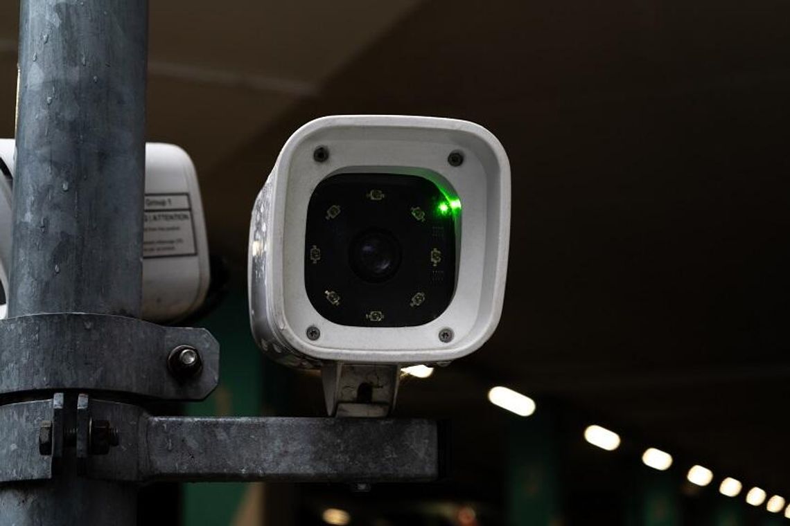 AP: W USA działa zaawansowany system monitoringu aut i kierowców