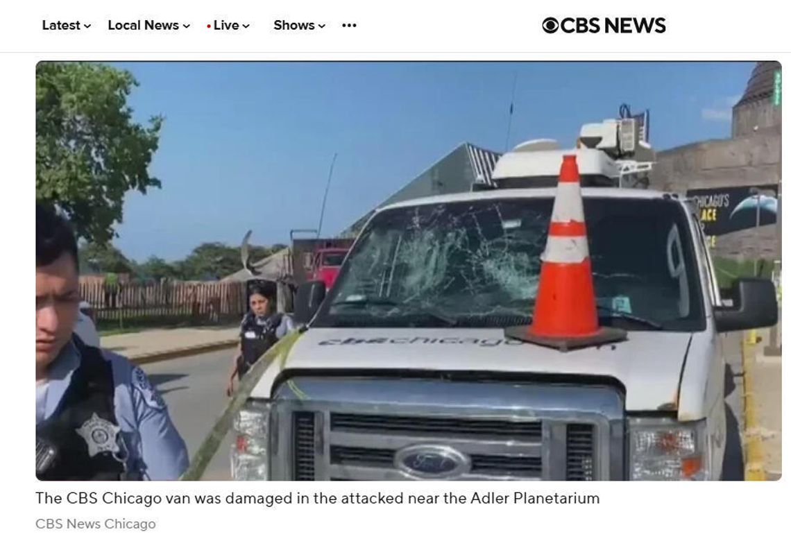Atak na ekipę telewizji CBS 2 przy chicagowskim planetarium Atak na ekipę telewizji CBS 2 przy chicagowskim planetarium