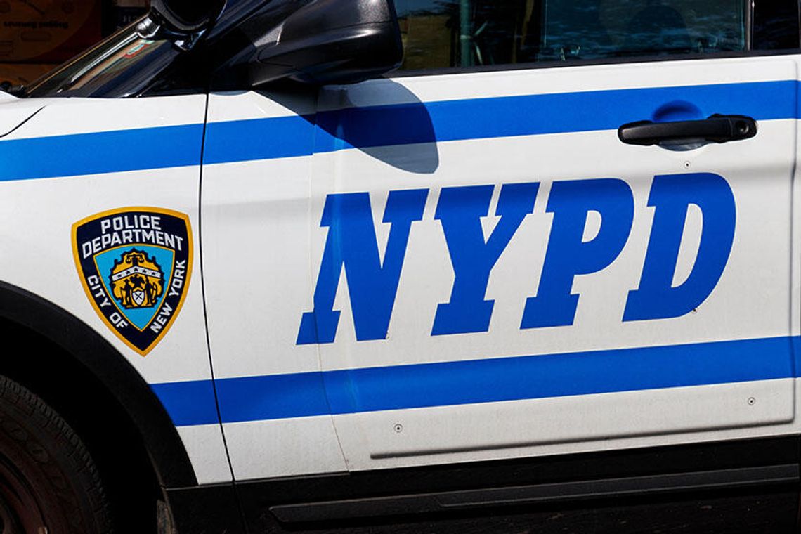 Atak nożownika w sądzie na Manhattanie: dwóch funkcjonariuszy rannych