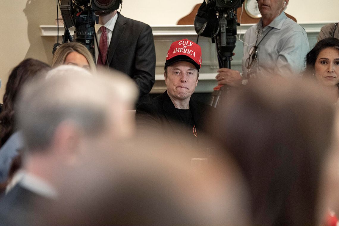 Axios: Musk obiecywał 2 bln dolarów oszczędności budżetowych, zaoszczędził 175 mld USD