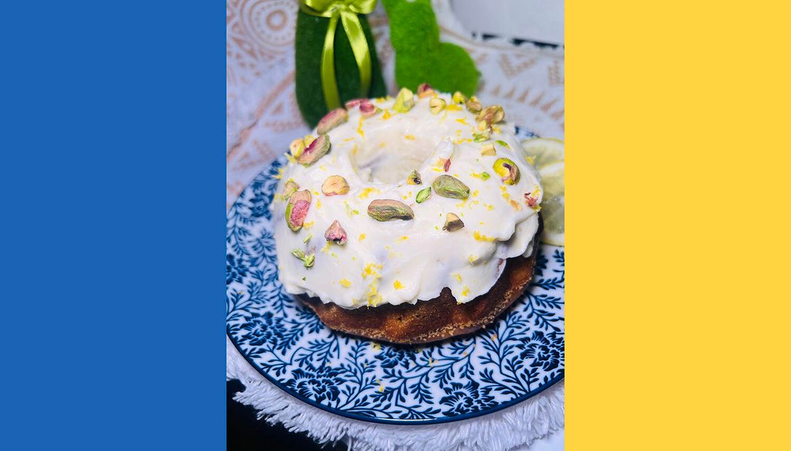 Babka cytrynowo-makowa z gęstym lukrem