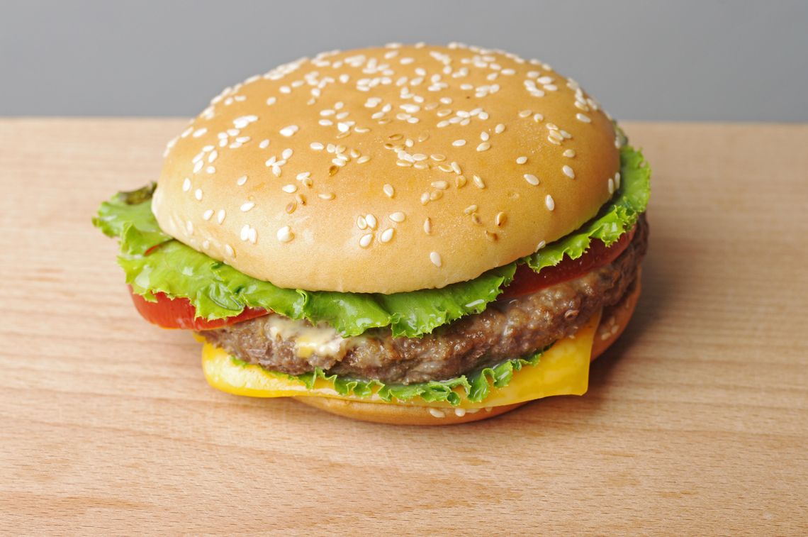 Bakterie E.coli w burgerach Quarter Pounder z McDonald’s, jedna osoba zmarła