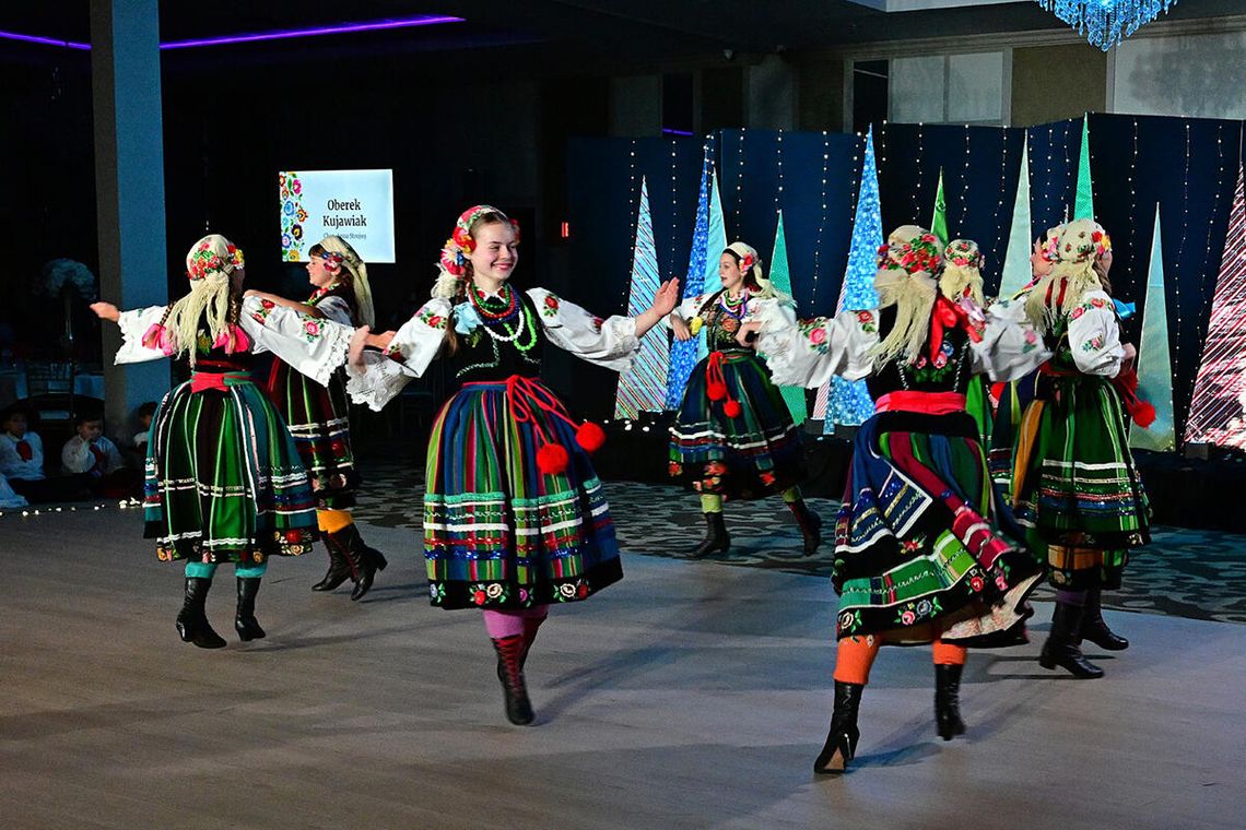 Bal „Wici”: folklor i patriotyzm w karnawałowym wydaniu