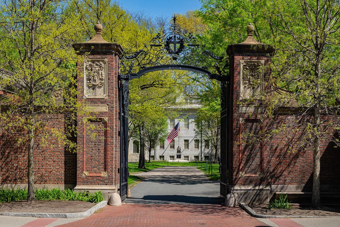 Biały Dom oskarża Harvard o dyskryminowanie żydowskich studentów, grozi odebraniem funduszy