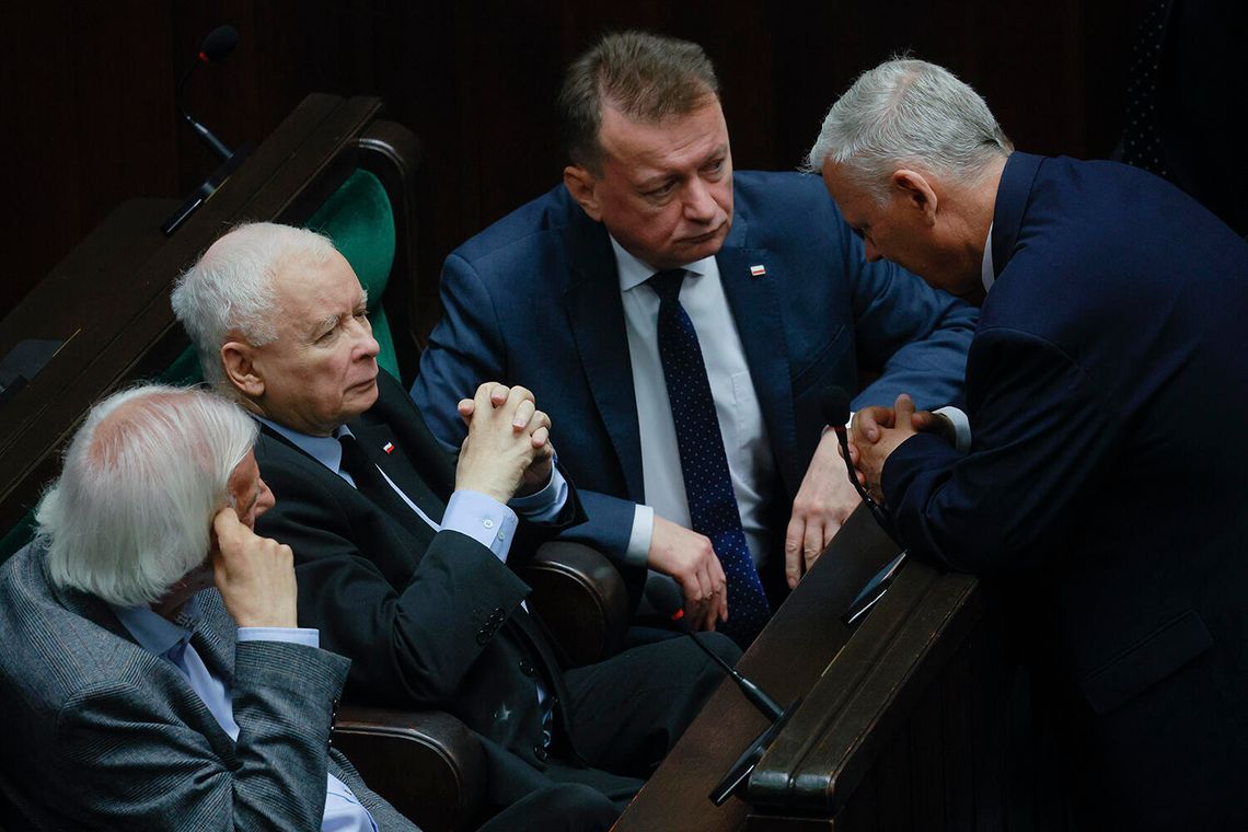 Błaszczak zaprasza na środę kluby i koła na spotkanie w sprawie utworzenia rządu technicznego
