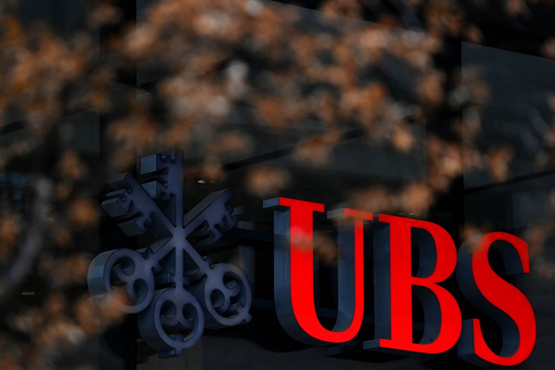 Bloomberg: Credit Suisse i UBS pod lupą prokuratury w sprawie pomocy rosyjskim oligarchom w omijaniu sankcji