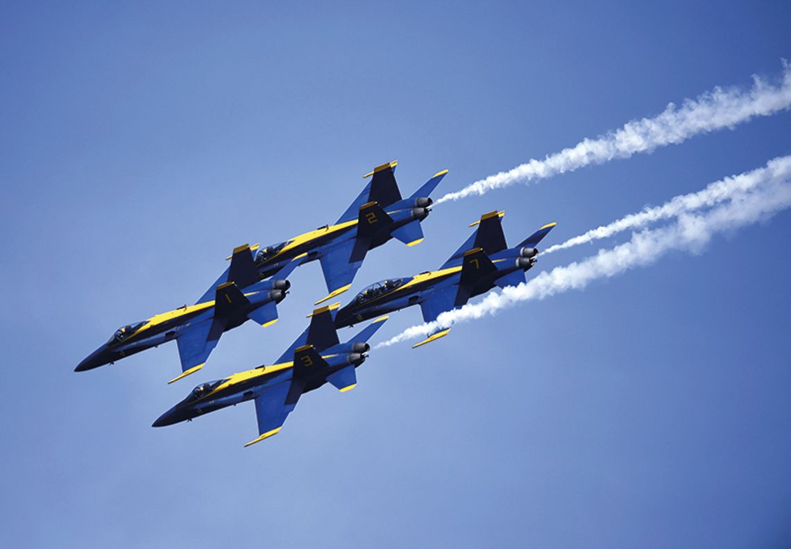 Blue Angels przelecą nad Chicago w podziękowaniu dla służby zdrowia