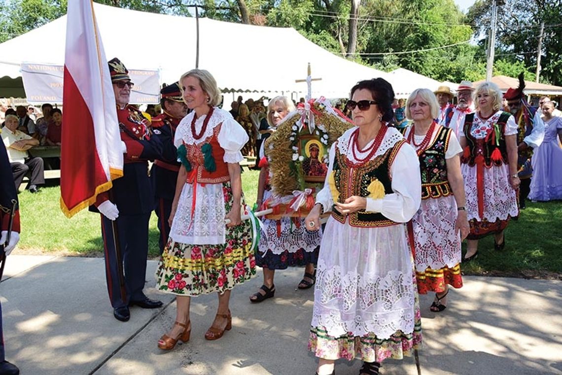 „Bochen chleba wam dajemy” – festiwal dożynkowy Związku Klubów Polskich