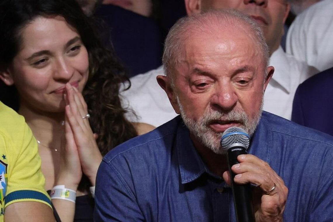 Brazylia. Media: tysiące zwolenników Luli na ulicach miast świętowały jego zwycięstwo w wyborach Brazylia. Media: tysiące zwolenników Luli na ulicach miast świętowały jego zwycięstwo w wyborach