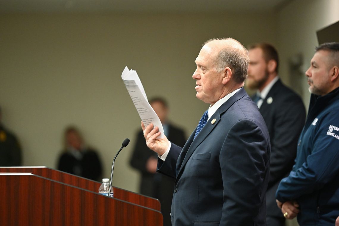 „Car od granicy” zapowiedział zmniejszenie liczby funkcjonariuszy federalnych w Minnesocie