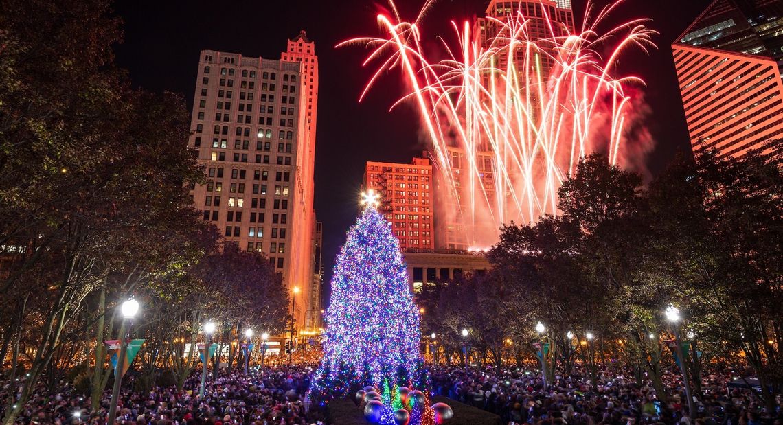 Chicago zapali światełka na choince w Millennium Park 19 listopada