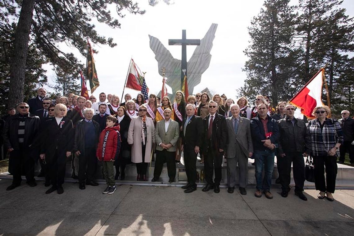 Chicagowska Polonia oddała hołd ofiarom Katynia i tragedii pod Smoleńskiem