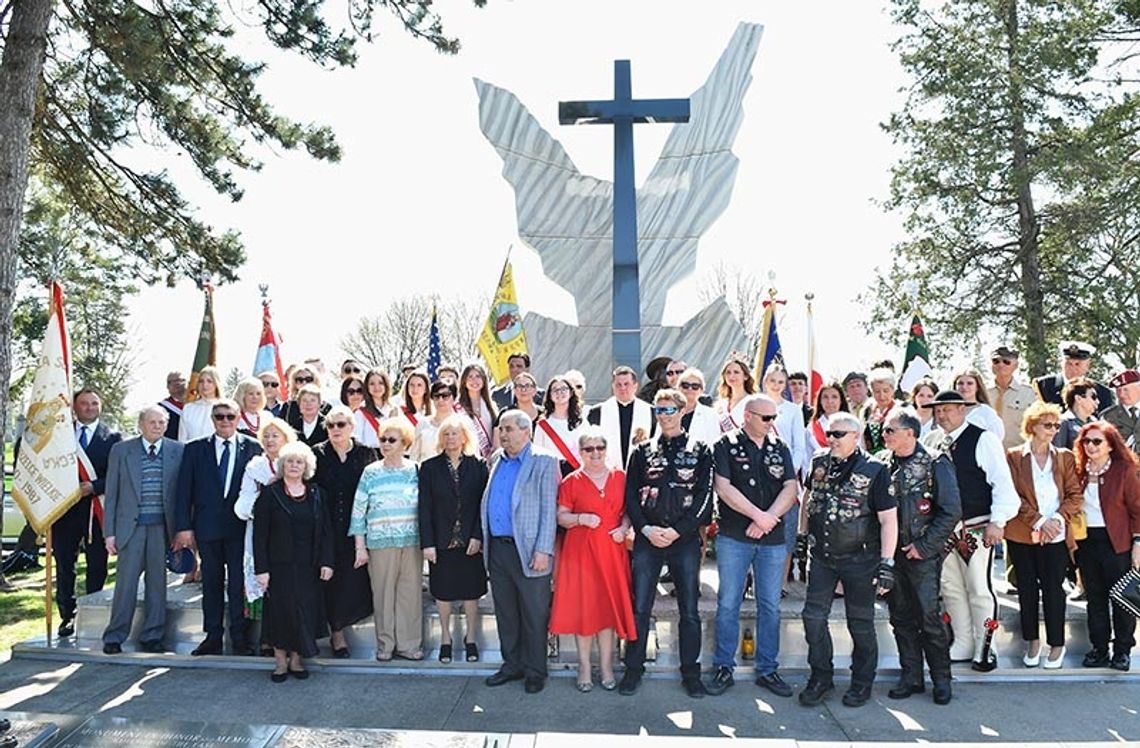 Chicagowska Polonia oddała hołd ofiarom zbrodni katyńskiej i katastrofy smoleńskiej