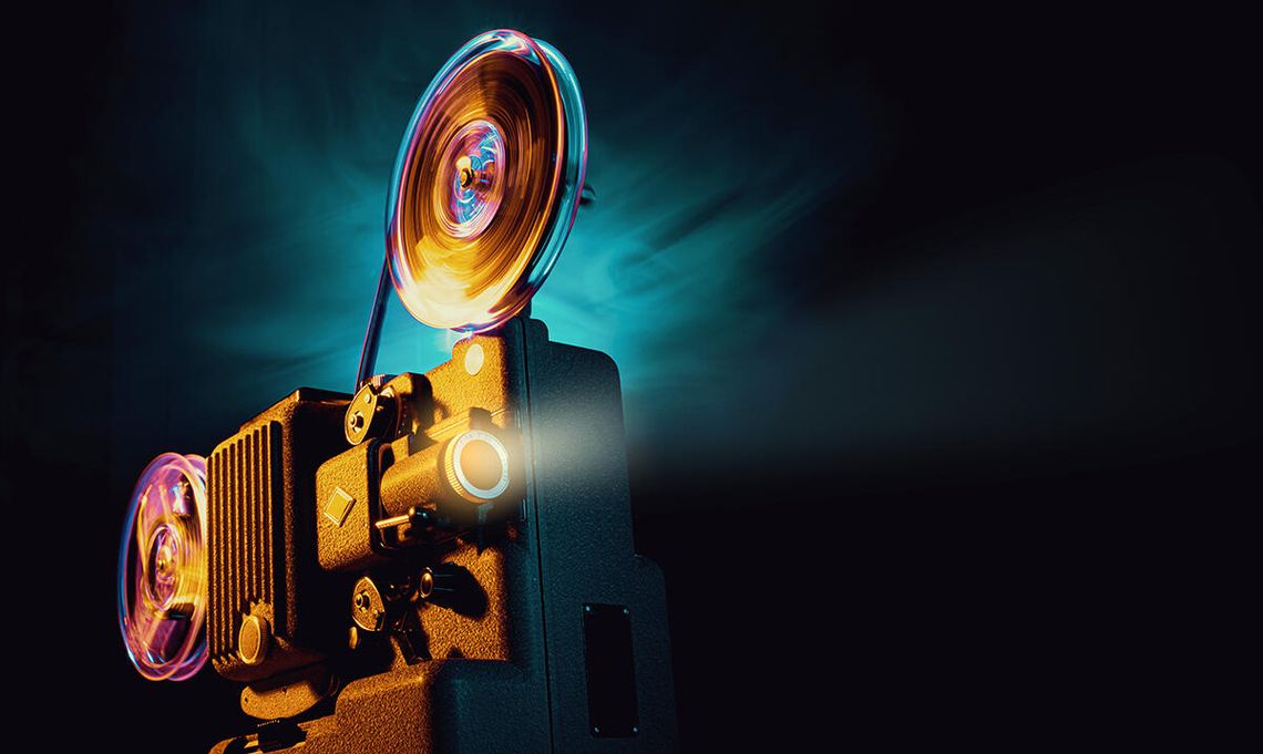 Co oglądamy w kinie, a w domu? Co oglądamy w kinie, a w domu?