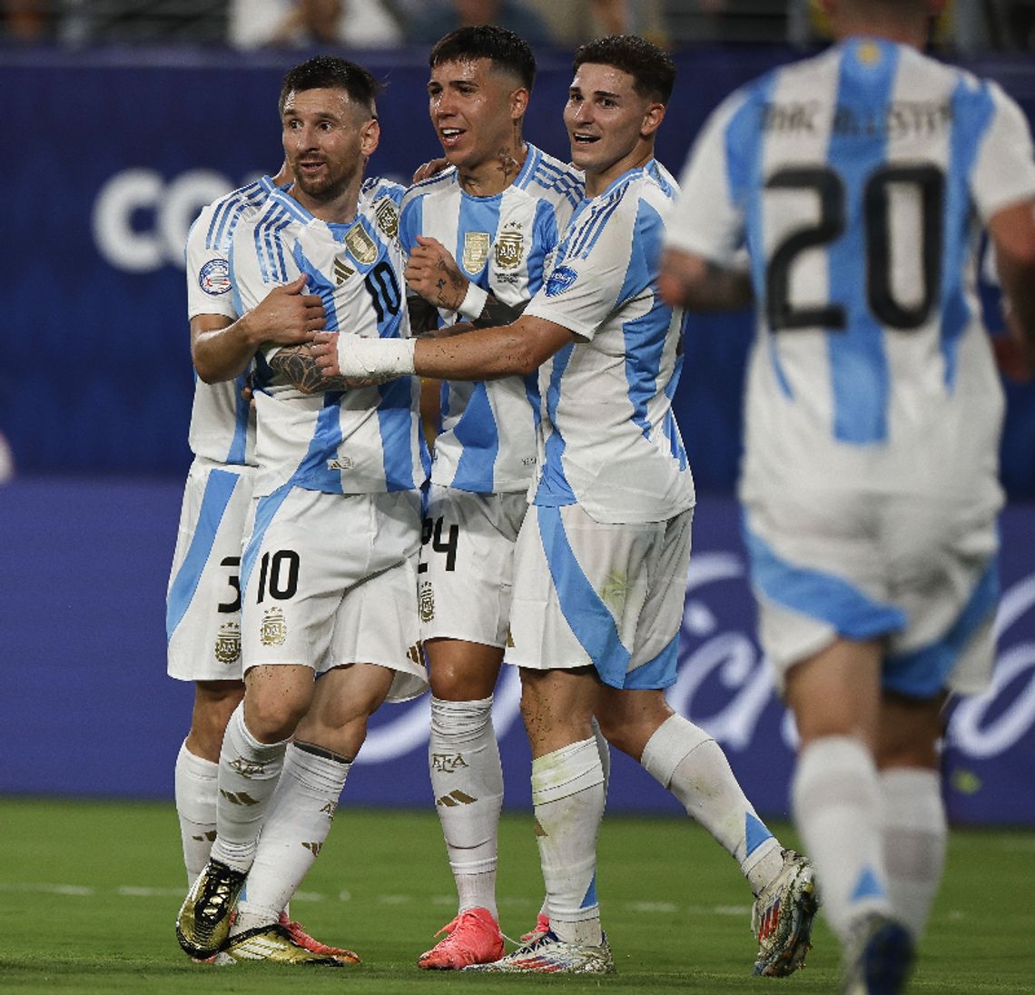 Copa America - broniąca tytułu Argentyna pierwszym finalistą