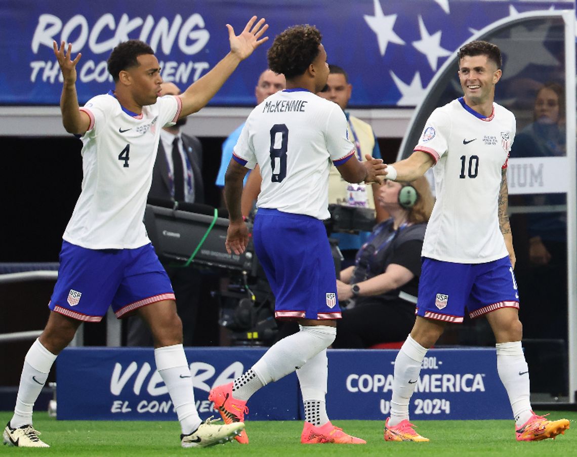 Copa America - pewne zwycięstwa USA i Urugwaju