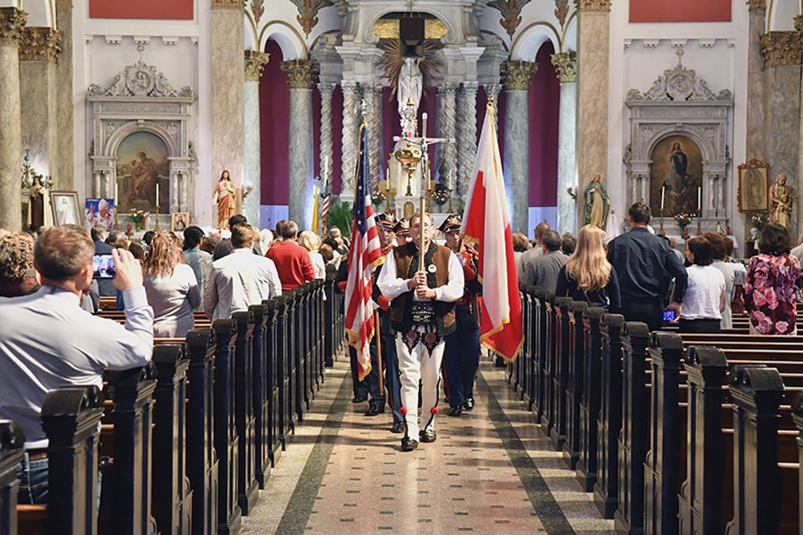 Czwarta rocznica wznowienia polskiej mszy w kościele św. Wojciecha